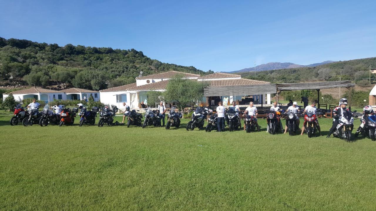 Hotel Baia Cea Bari Sardo Exterior photo